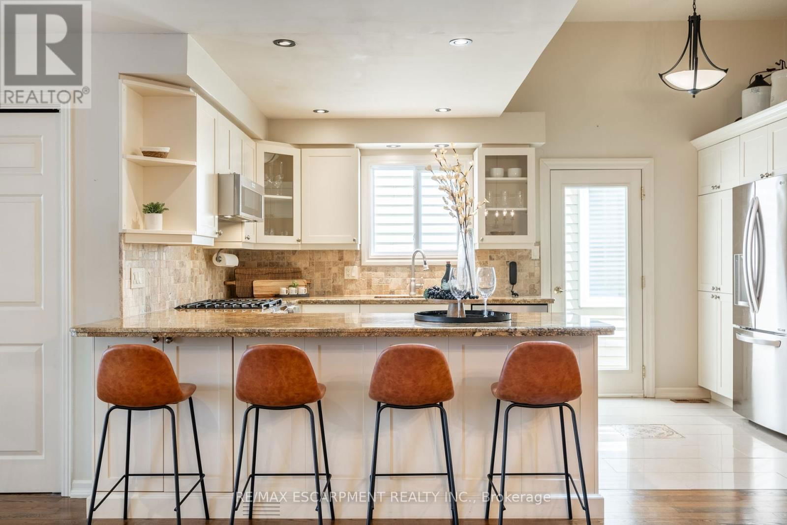 1097 STEPHENSON DRIVE Image 10