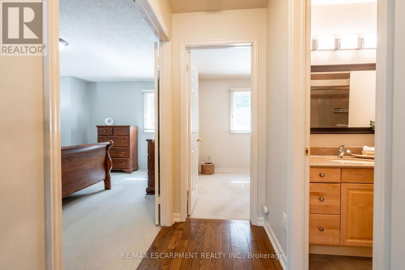 1097 STEPHENSON DRIVE Image 21