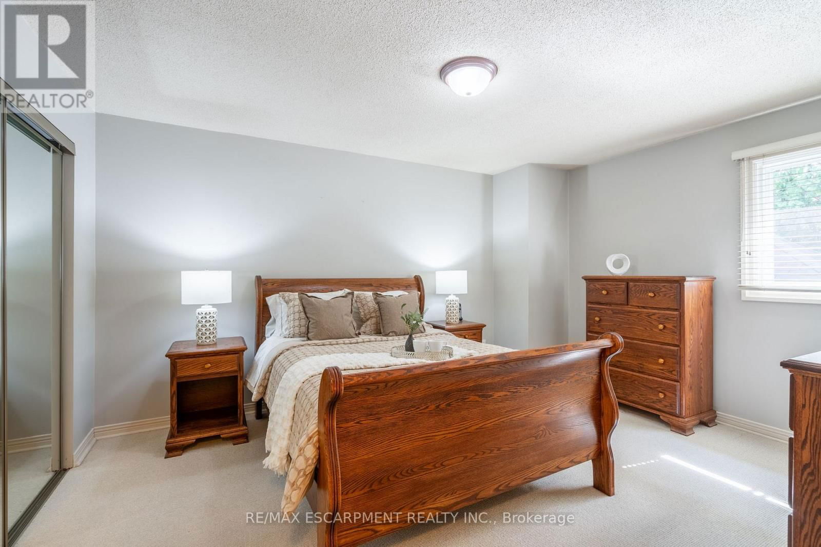 1097 STEPHENSON DRIVE Image 22