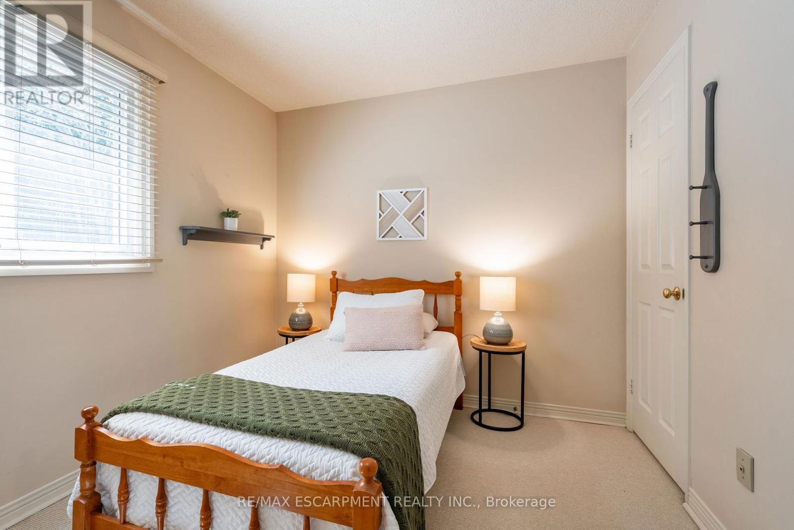1097 STEPHENSON DRIVE Image 24