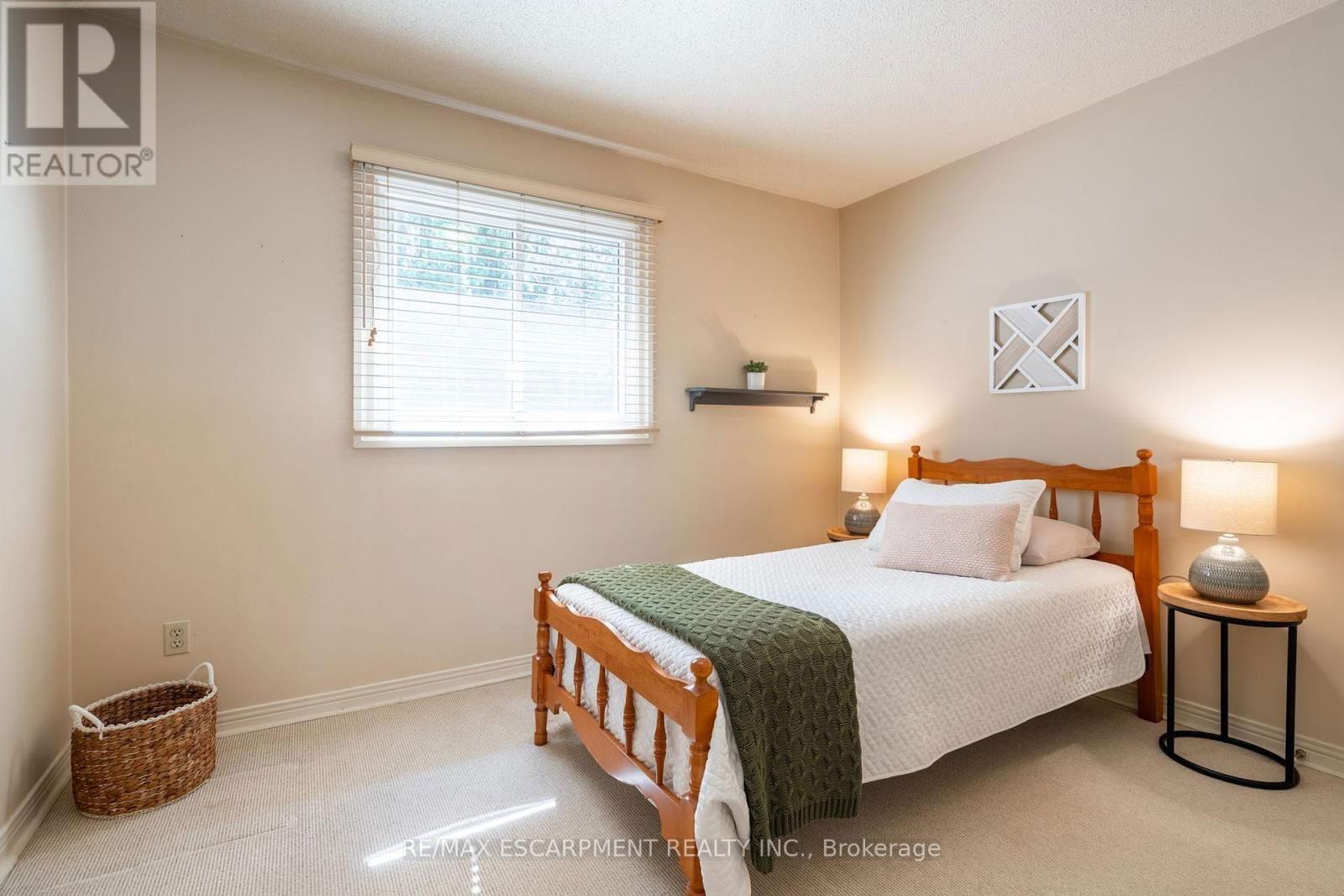 1097 STEPHENSON DRIVE Image 25