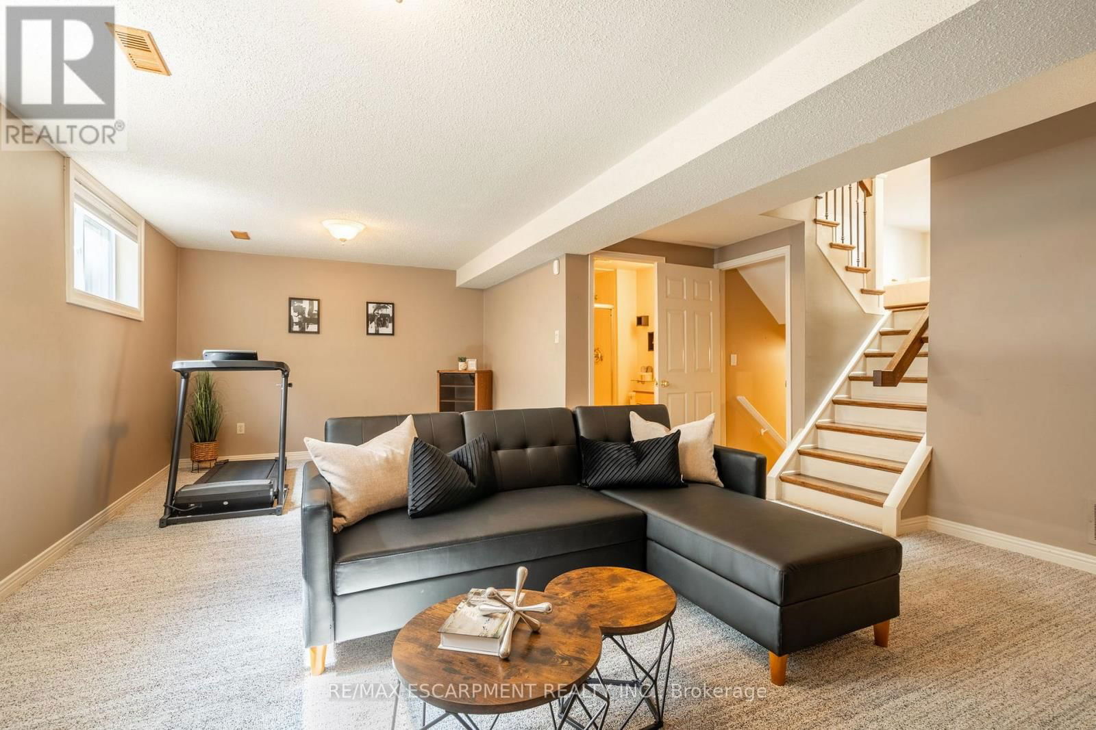1097 STEPHENSON DRIVE Image 29
