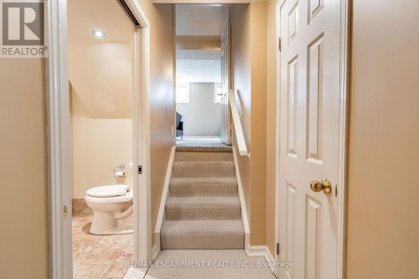 1097 STEPHENSON DRIVE Image 35