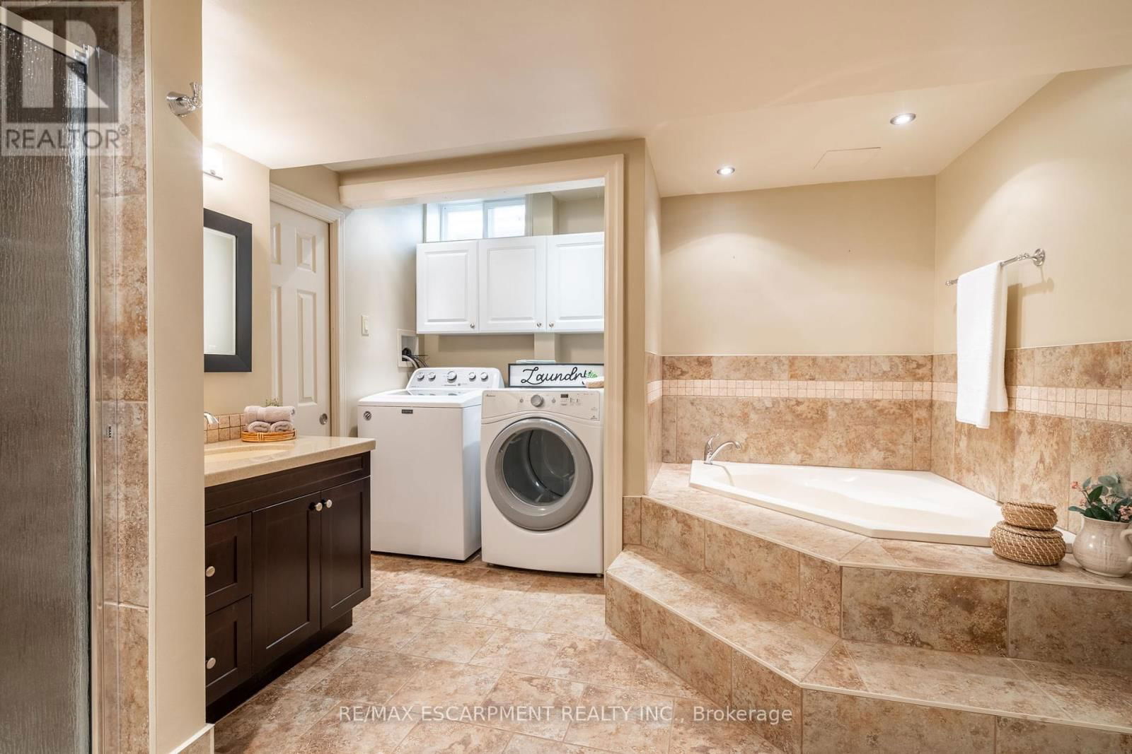 1097 STEPHENSON DRIVE Image 39