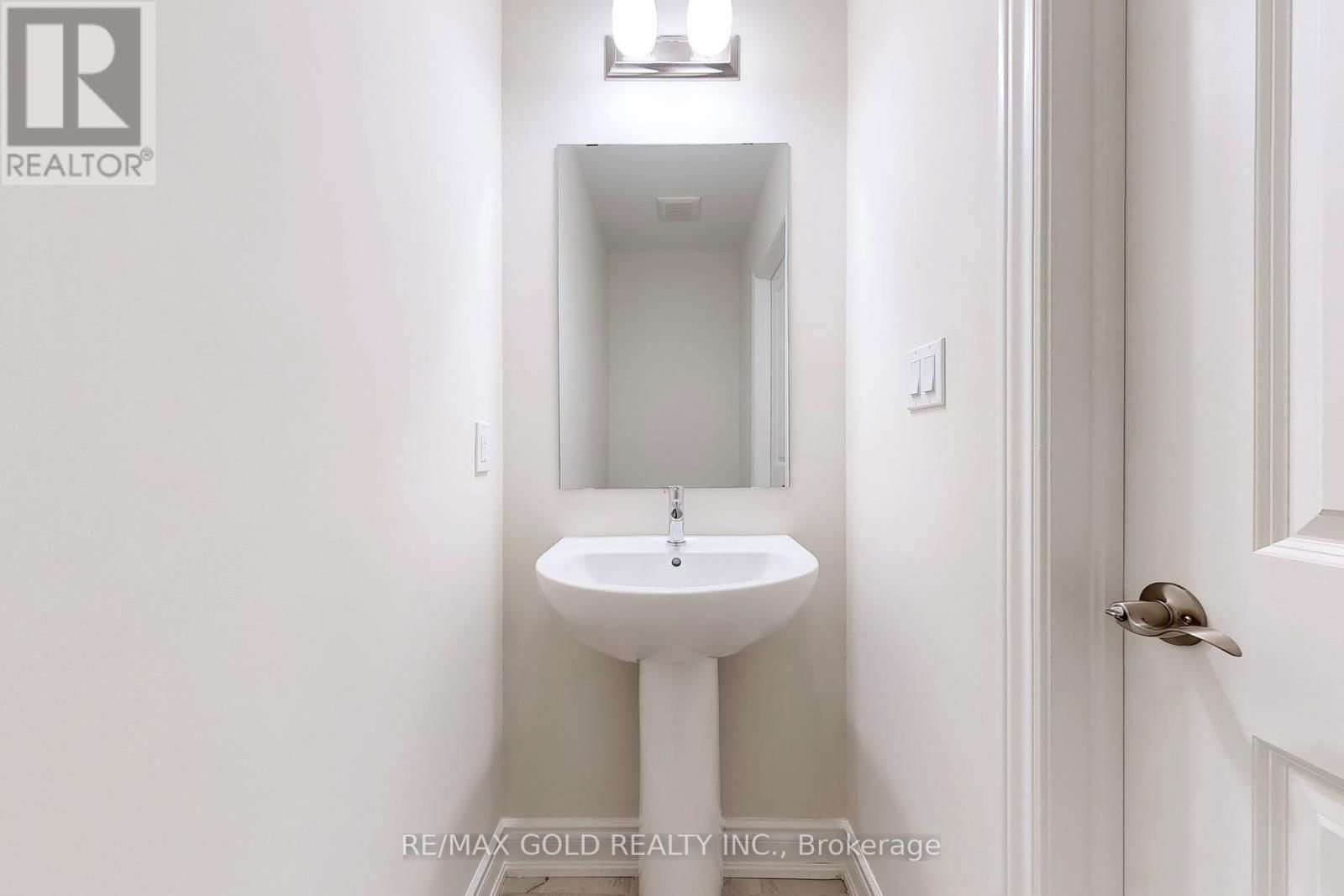 1297 ANTHONIA TRAIL Image 30