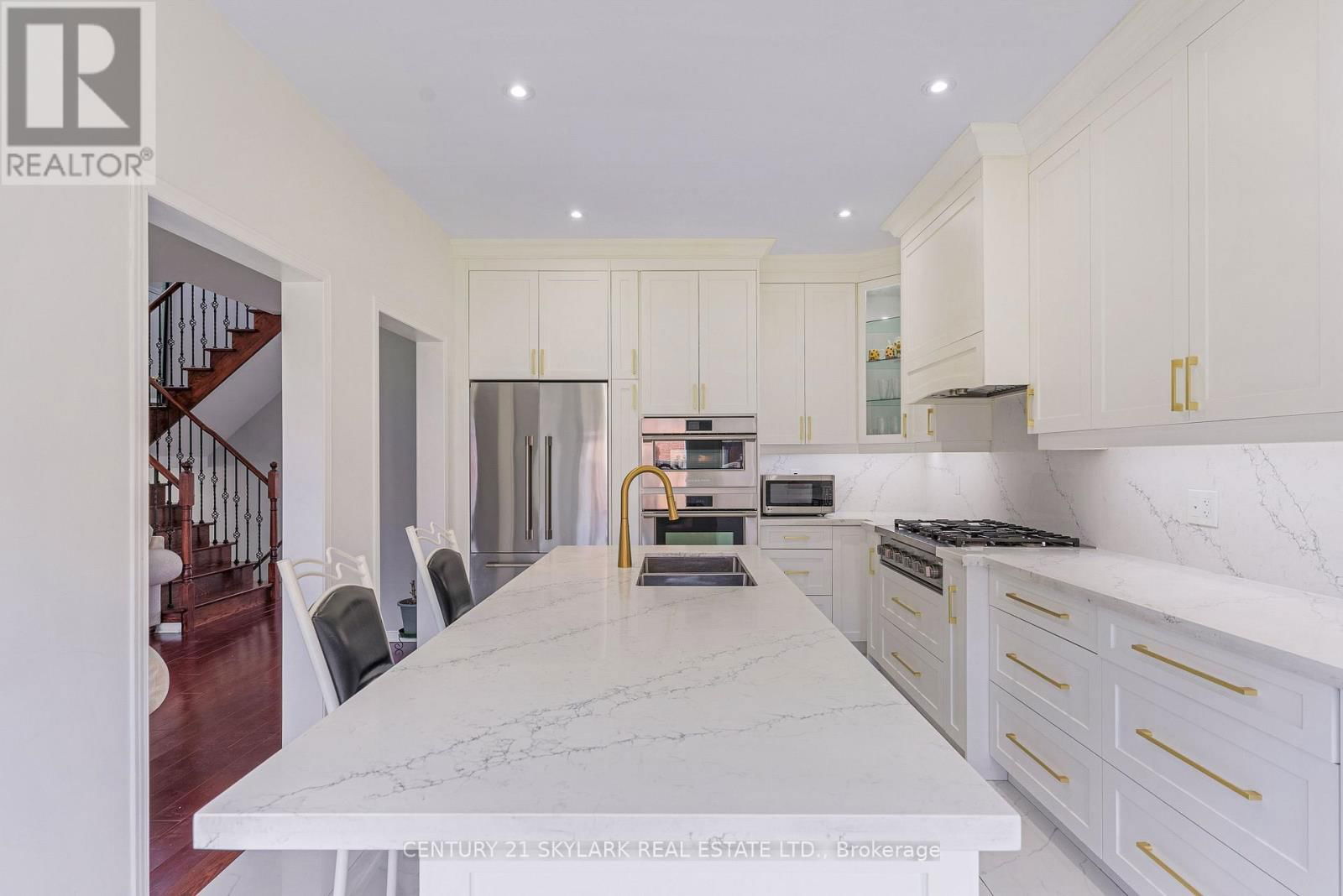 13 LEDGEROCK ROAD Image 16