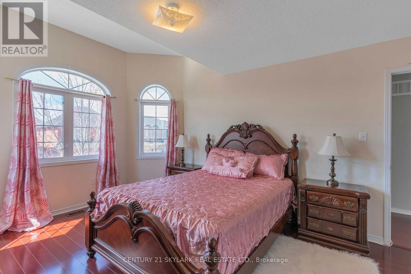 13 LEDGEROCK ROAD Image 26