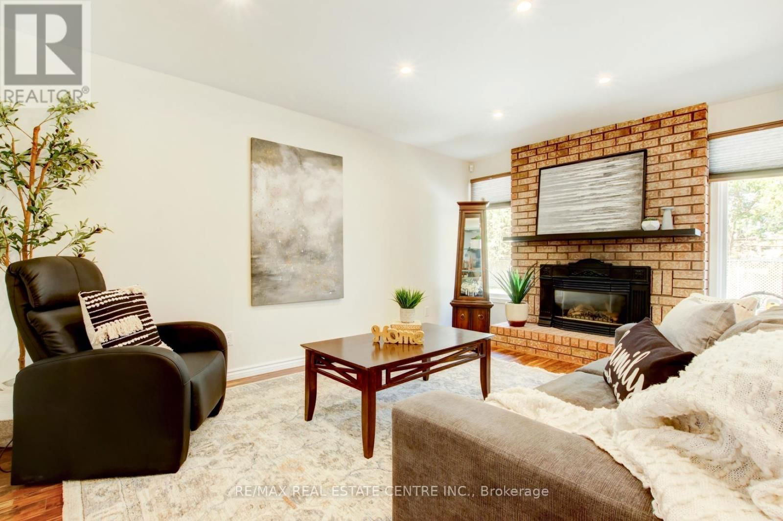 3 PASSMORE AVENUE Image 16