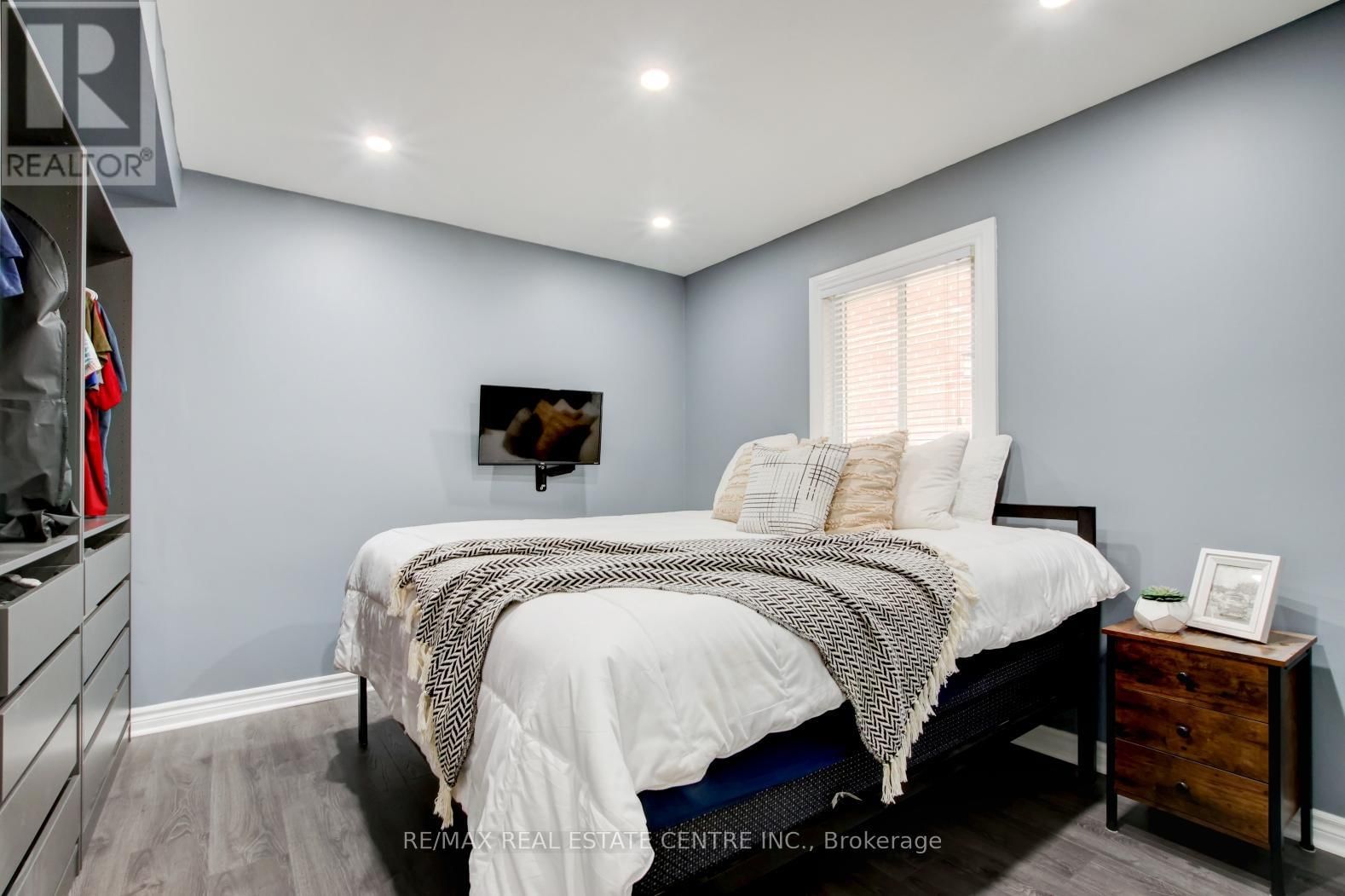 3 PASSMORE AVENUE Image 21