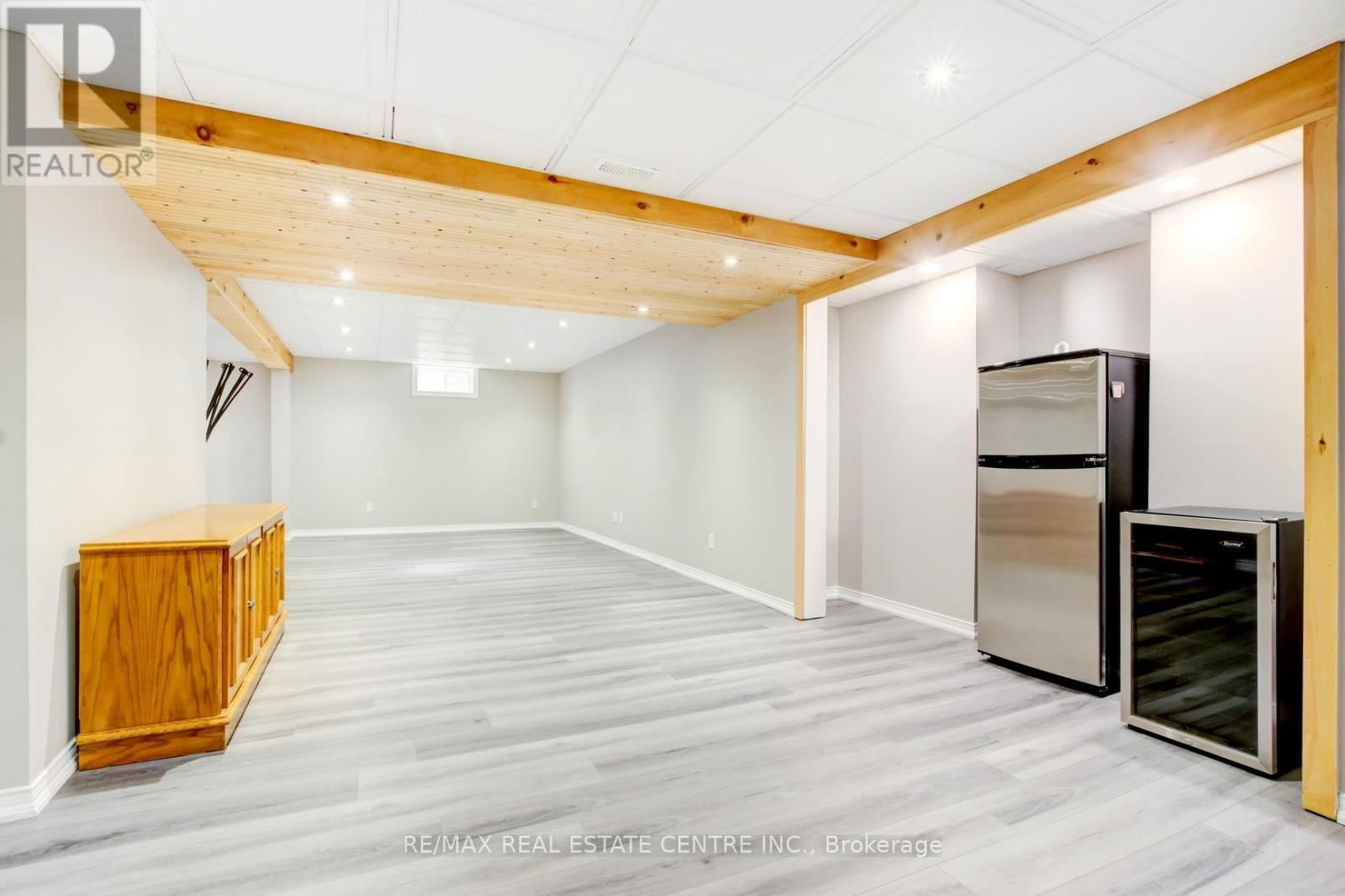 3 PASSMORE AVENUE Image 24