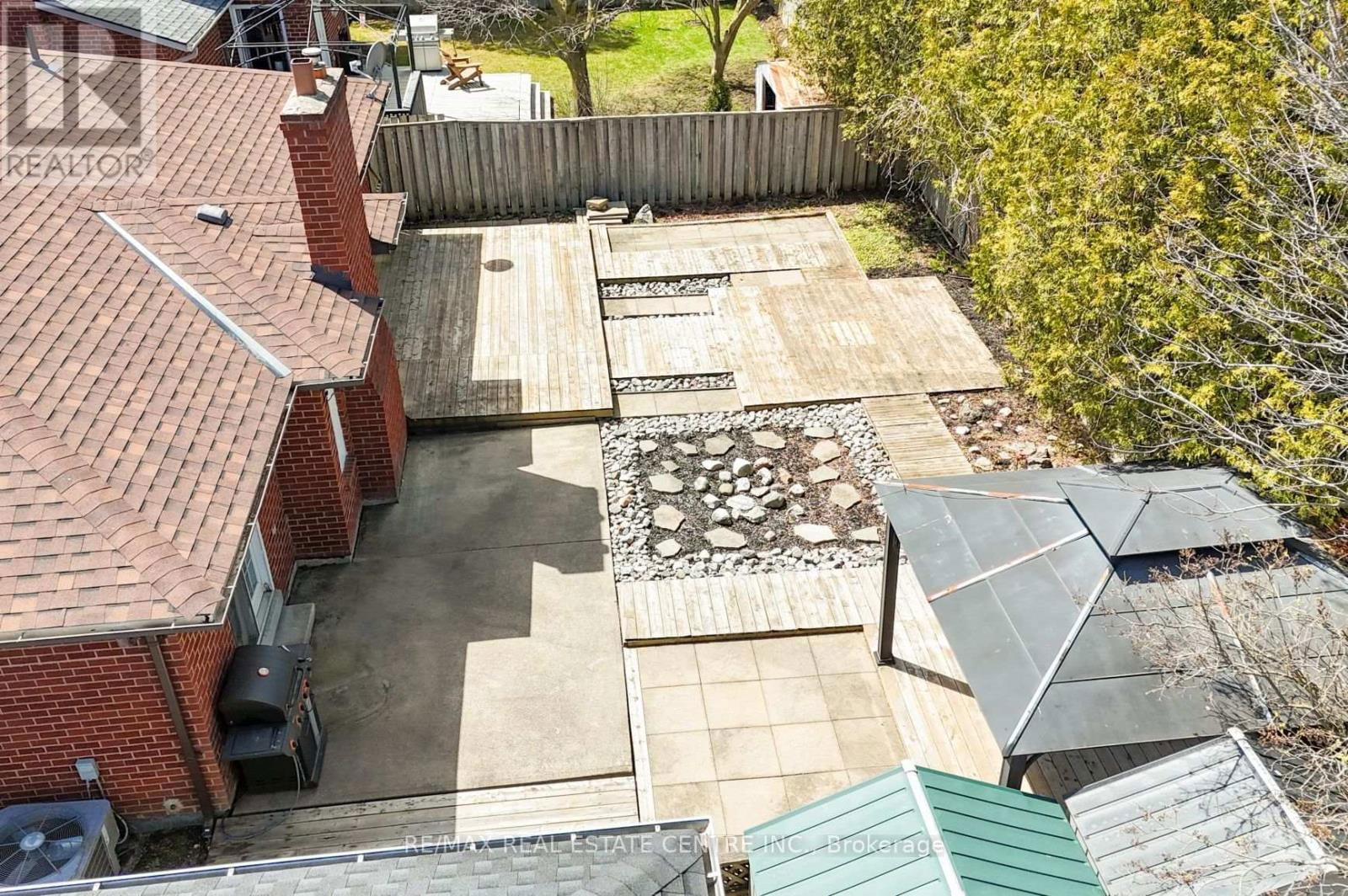 3 PASSMORE AVENUE Image 38