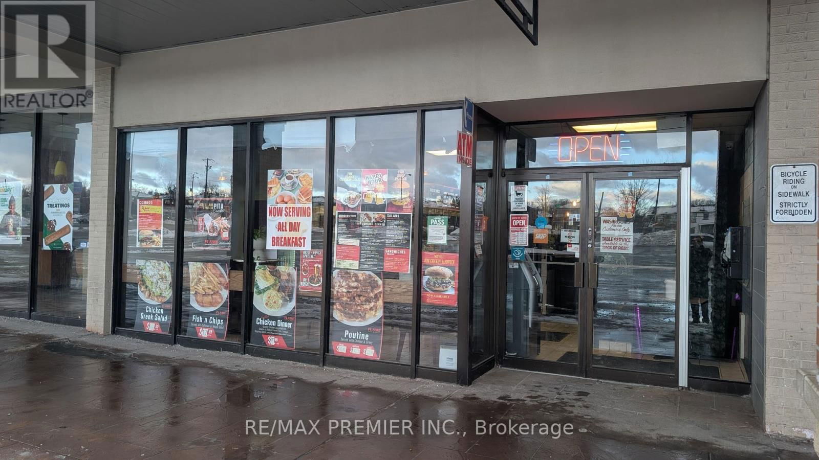 1387 LAWRENCE AVENUE WEST Image 7