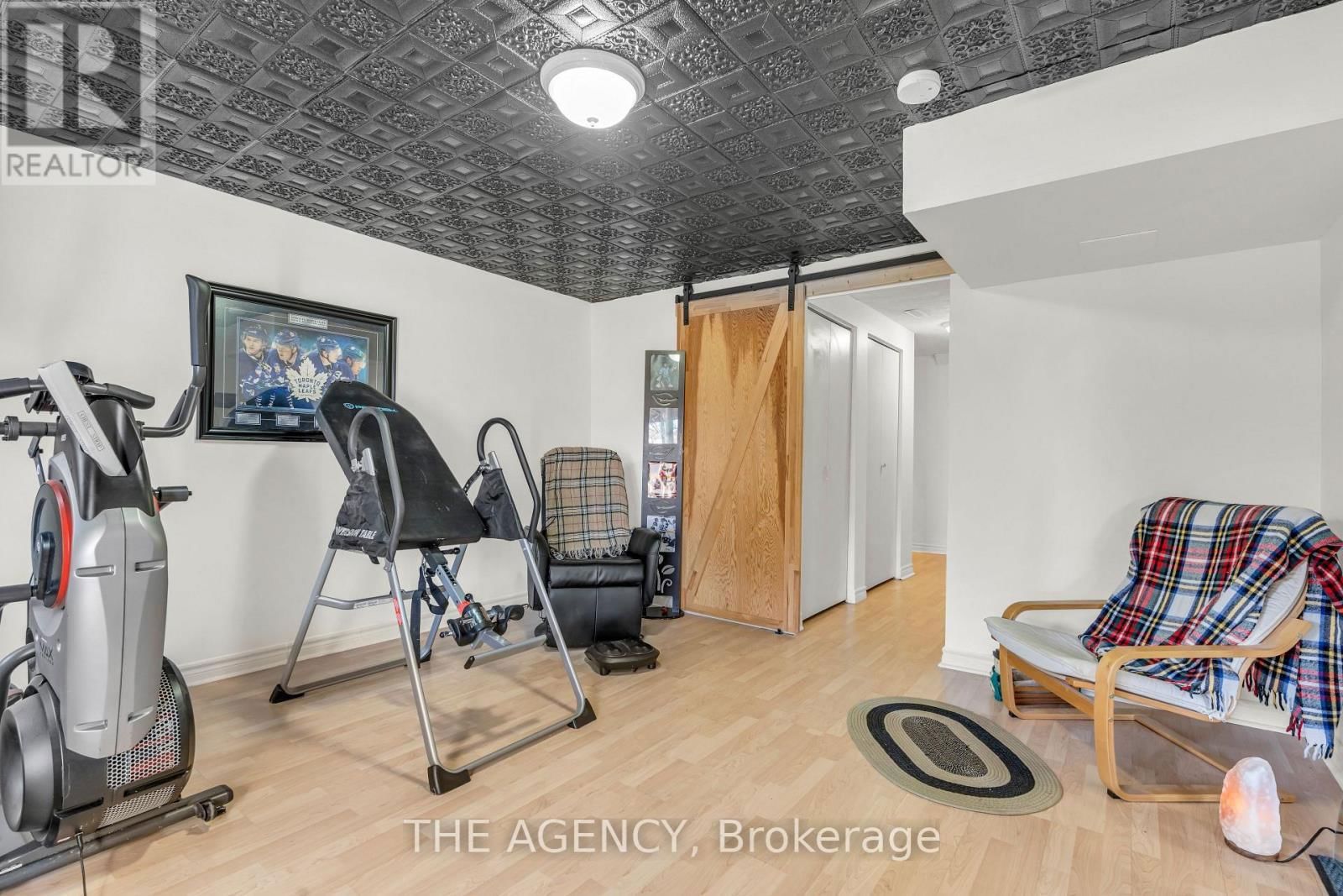 2203 MOUNTAIN GROVE AVENUE Image 35