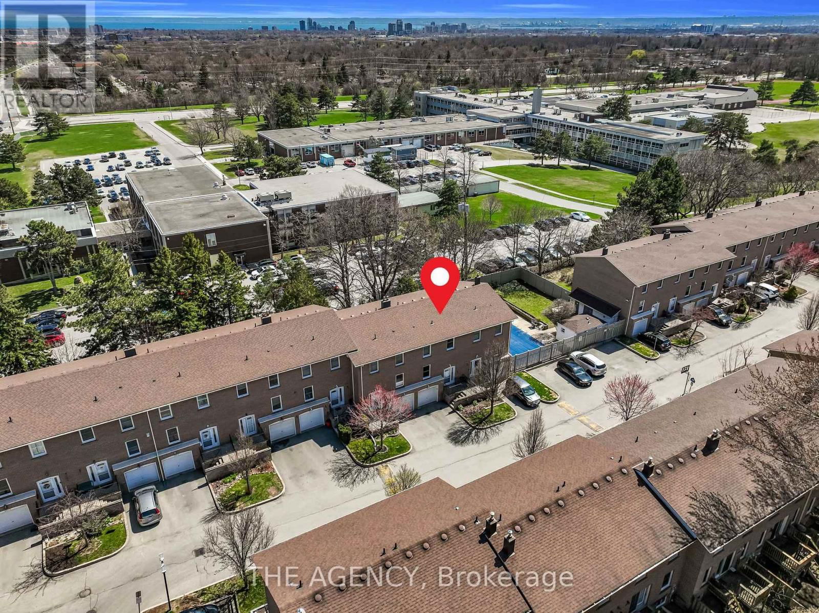 2203 MOUNTAIN GROVE AVENUE Image 6