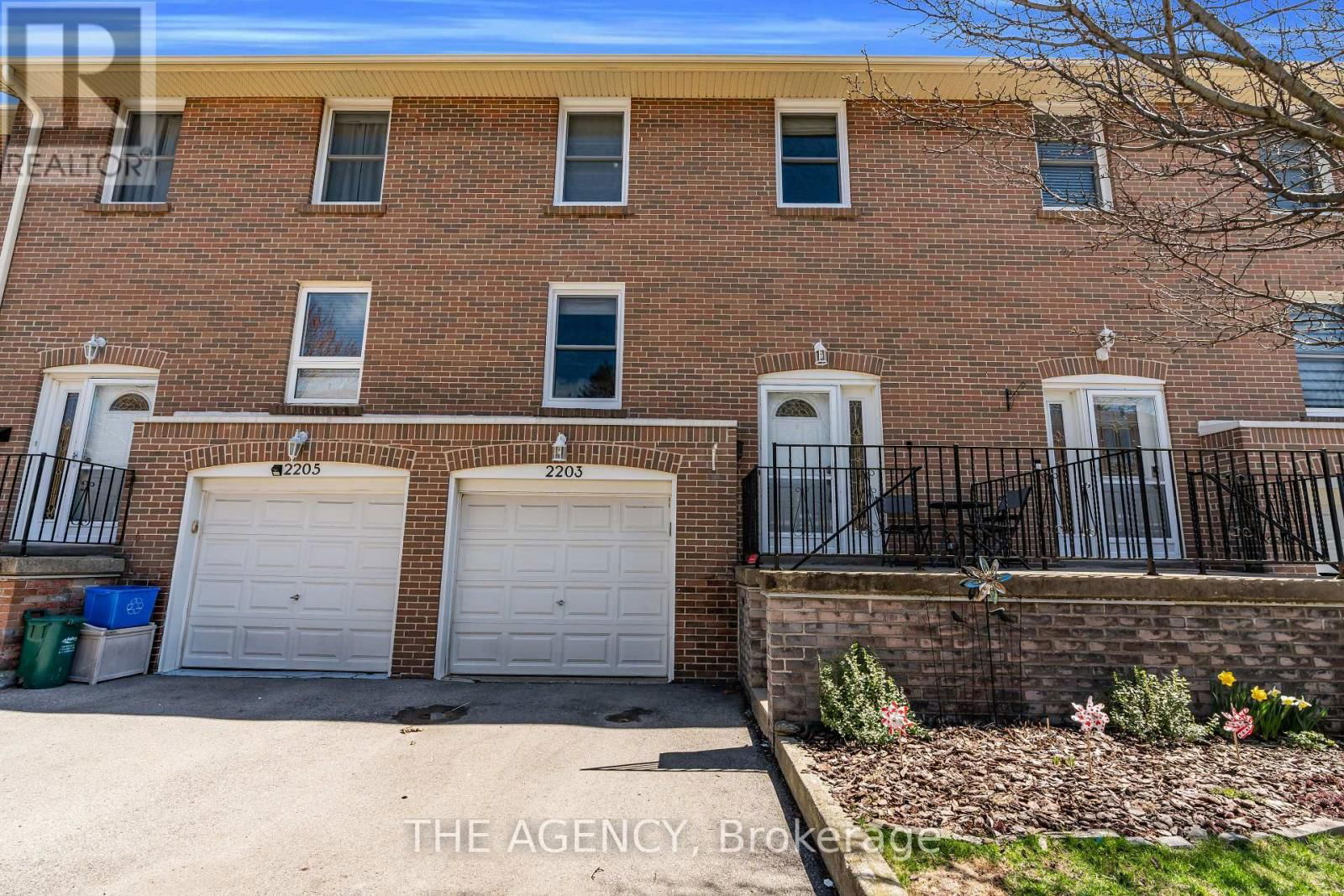 2203 MOUNTAIN GROVE AVENUE Image 9