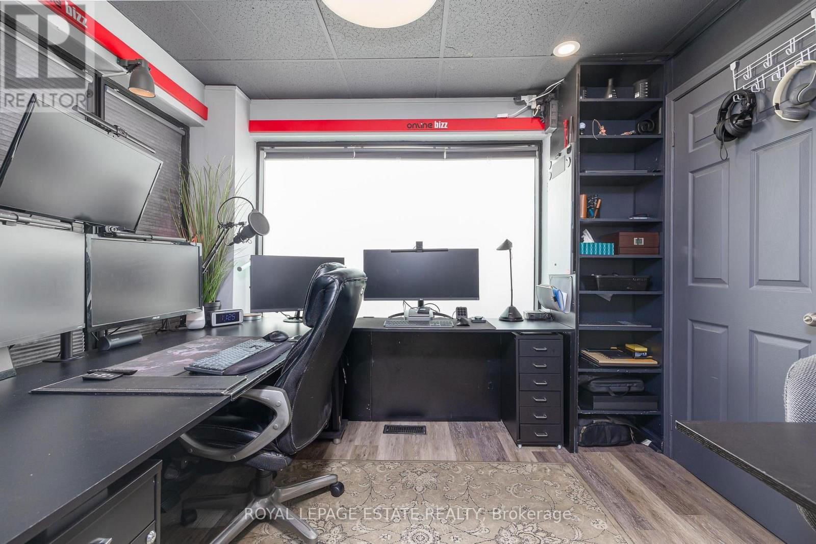 1281 WESTON ROAD Image 17