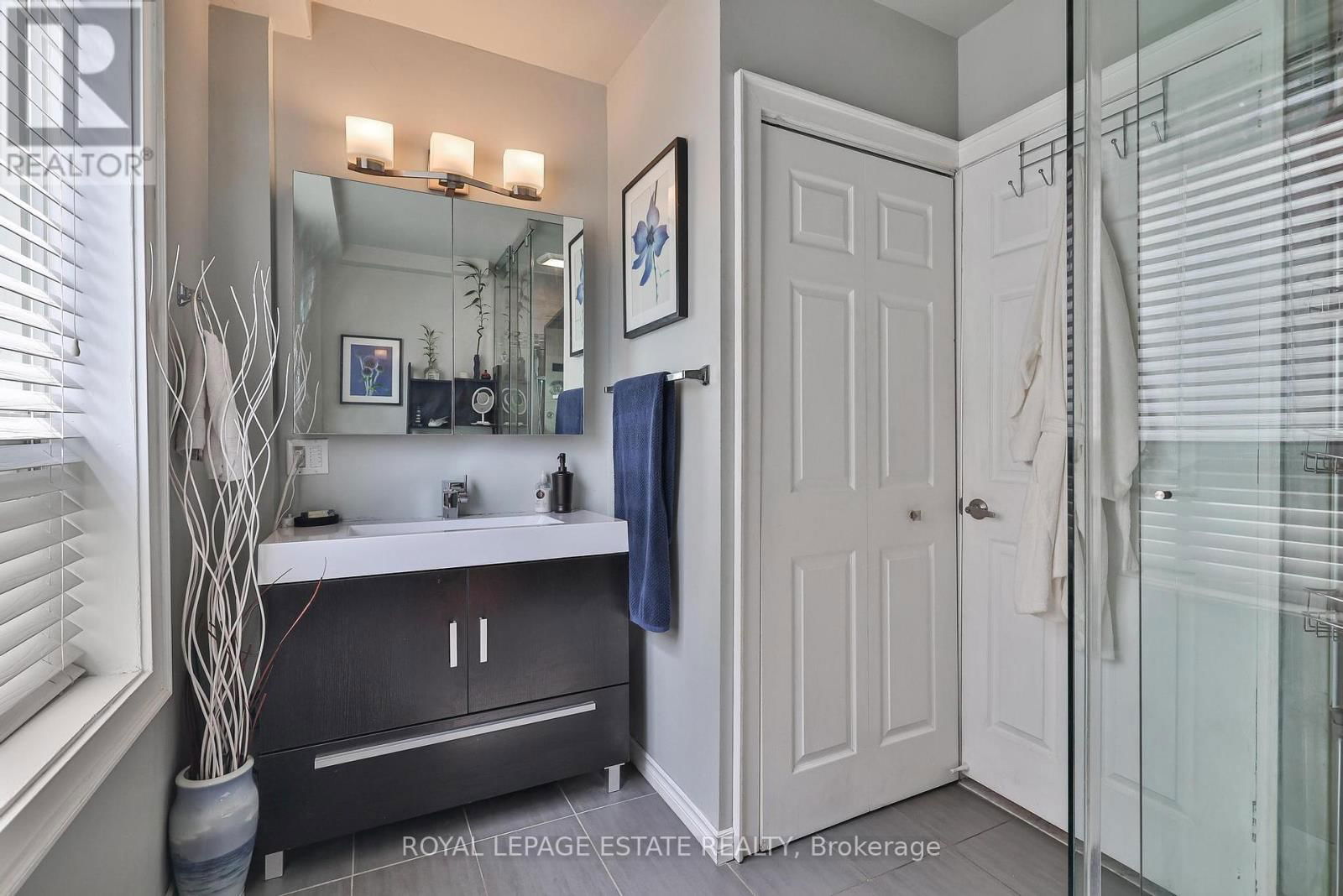 1281 WESTON ROAD Image 19