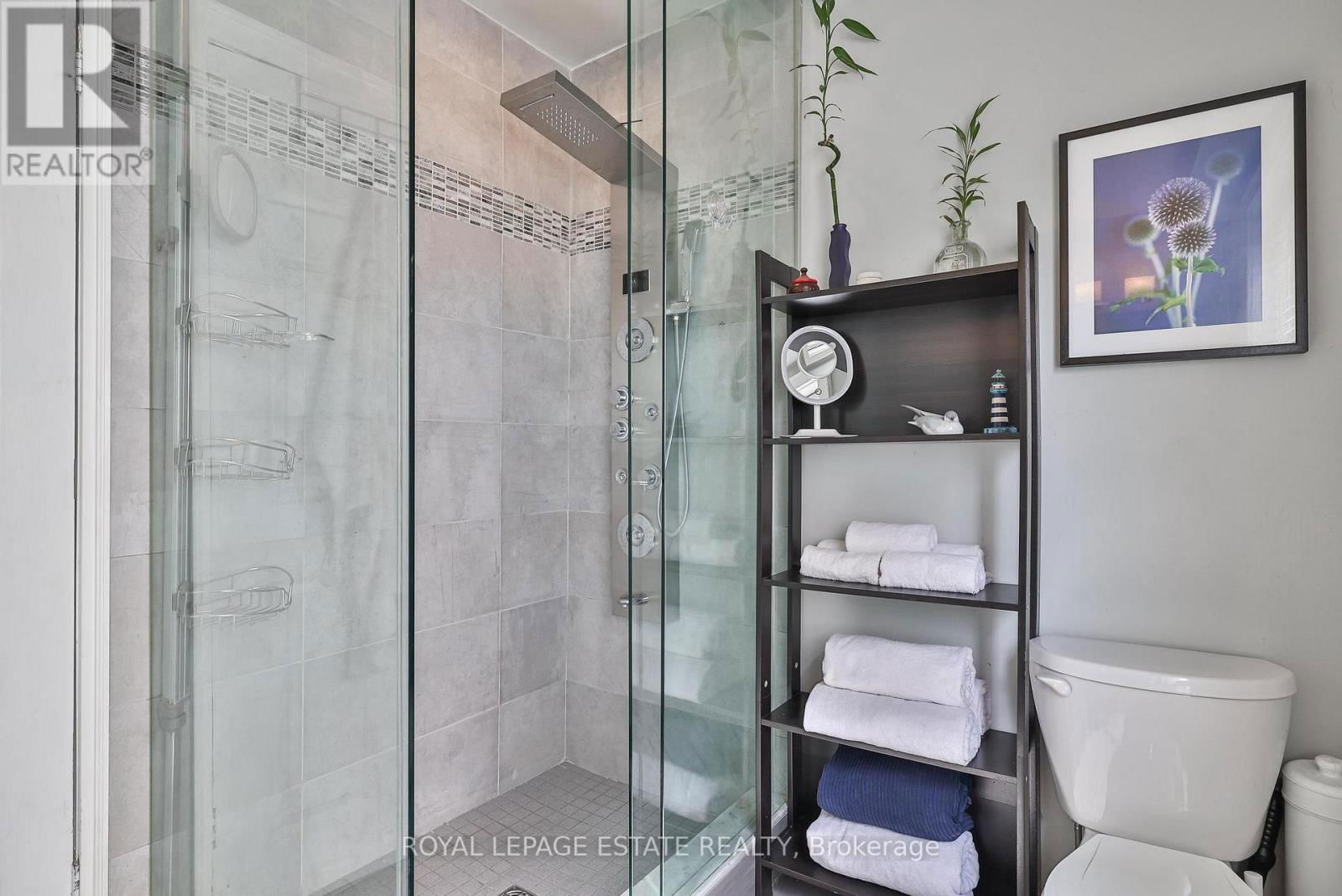 1281 WESTON ROAD Image 20