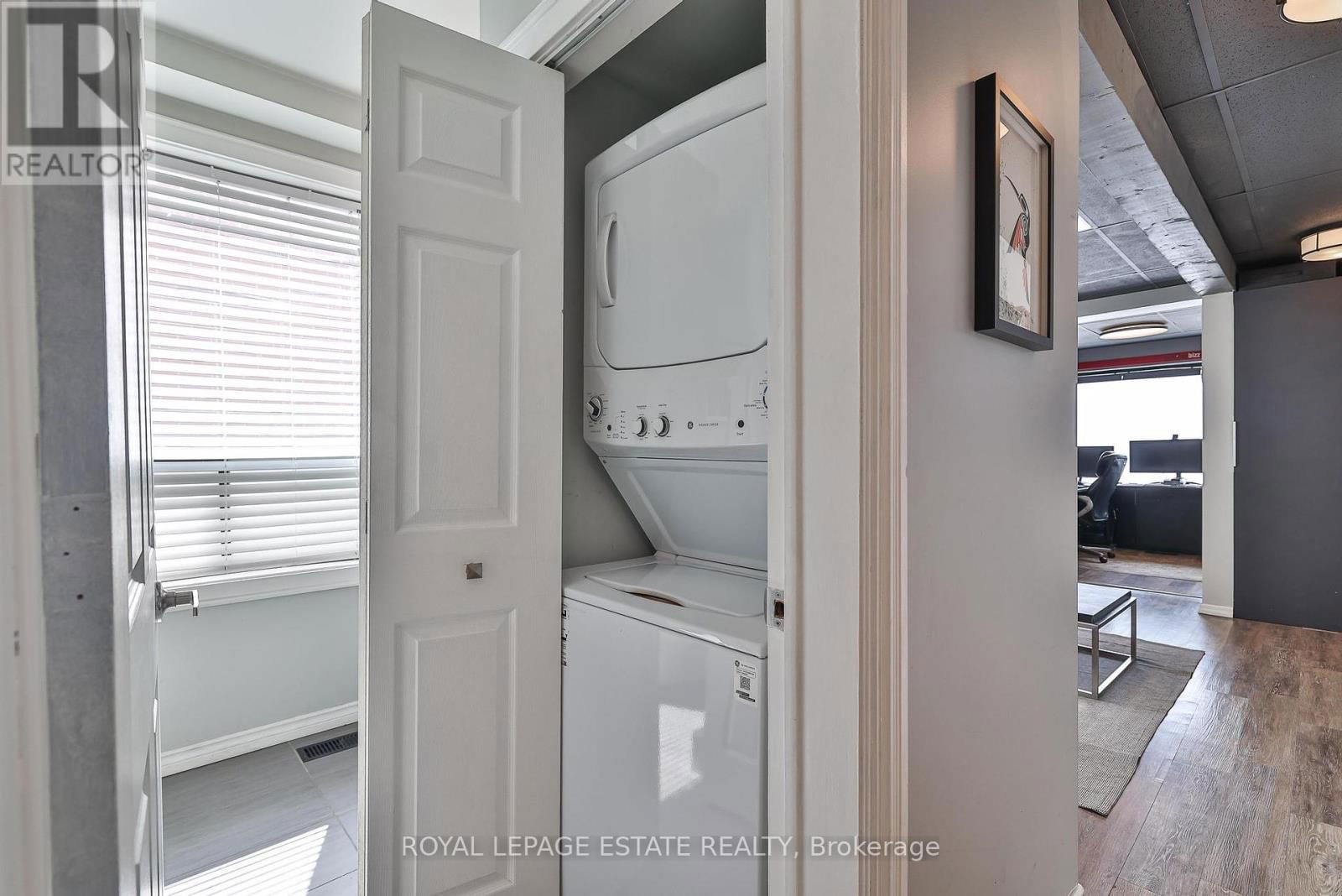 1281 WESTON ROAD Image 21