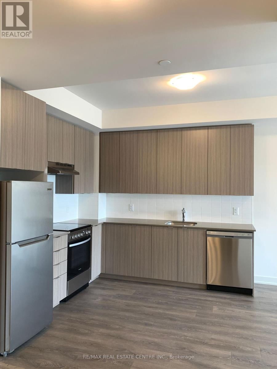 209 - 58 SKY HARBOUR DRIVE Image 13