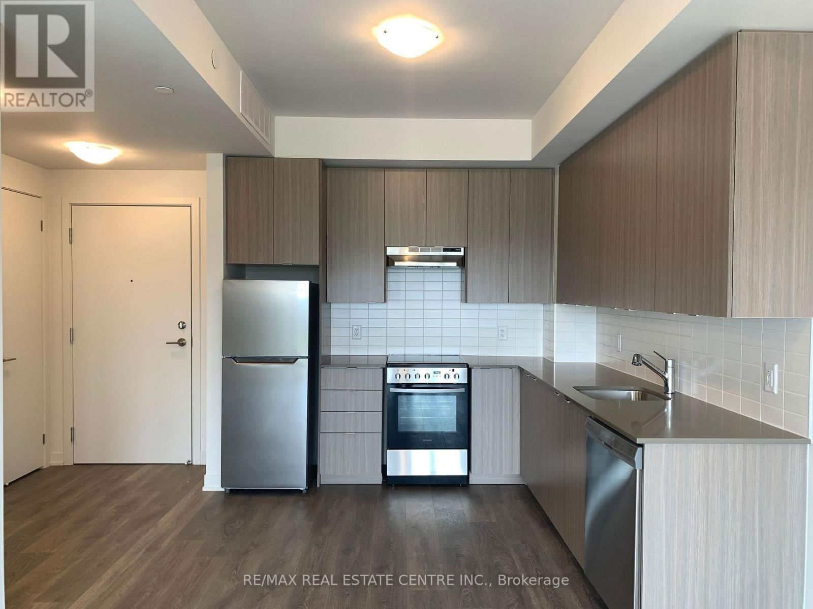 209 - 58 SKY HARBOUR DRIVE Image 16