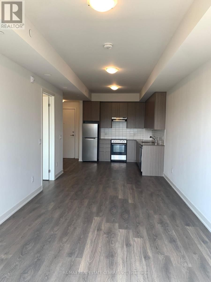 209 - 58 SKY HARBOUR DRIVE Image 17