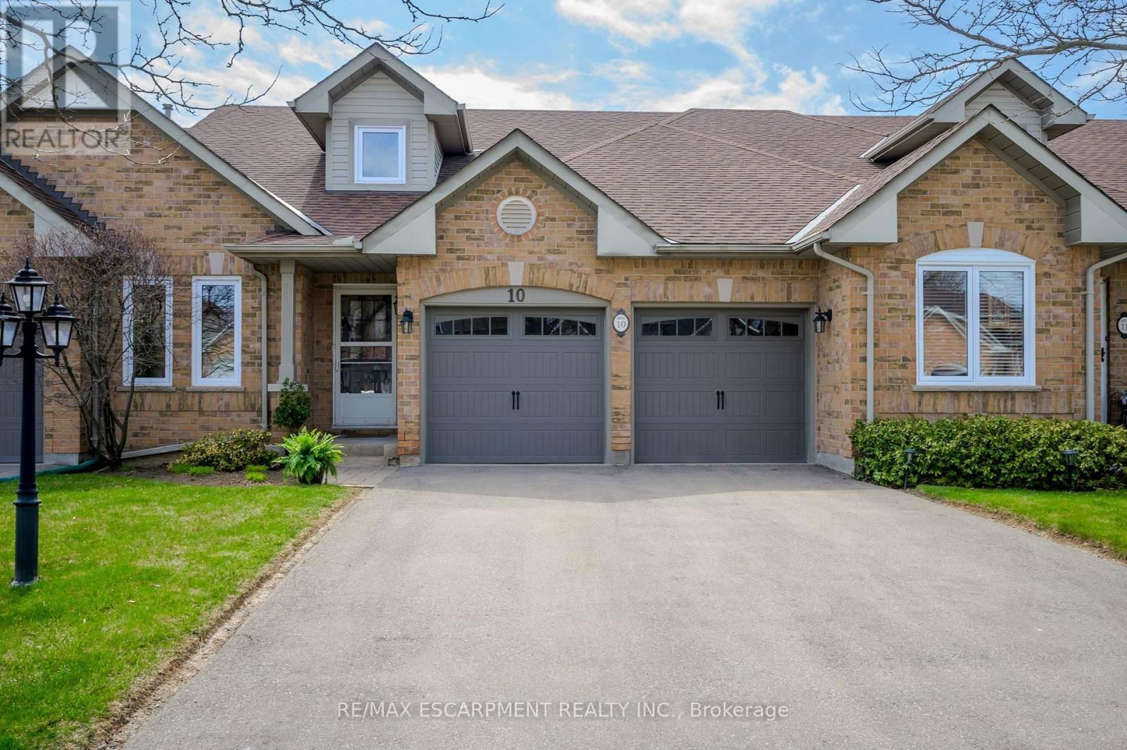 10 - 4275 MILLCROFT PARK DRIVE Image 1