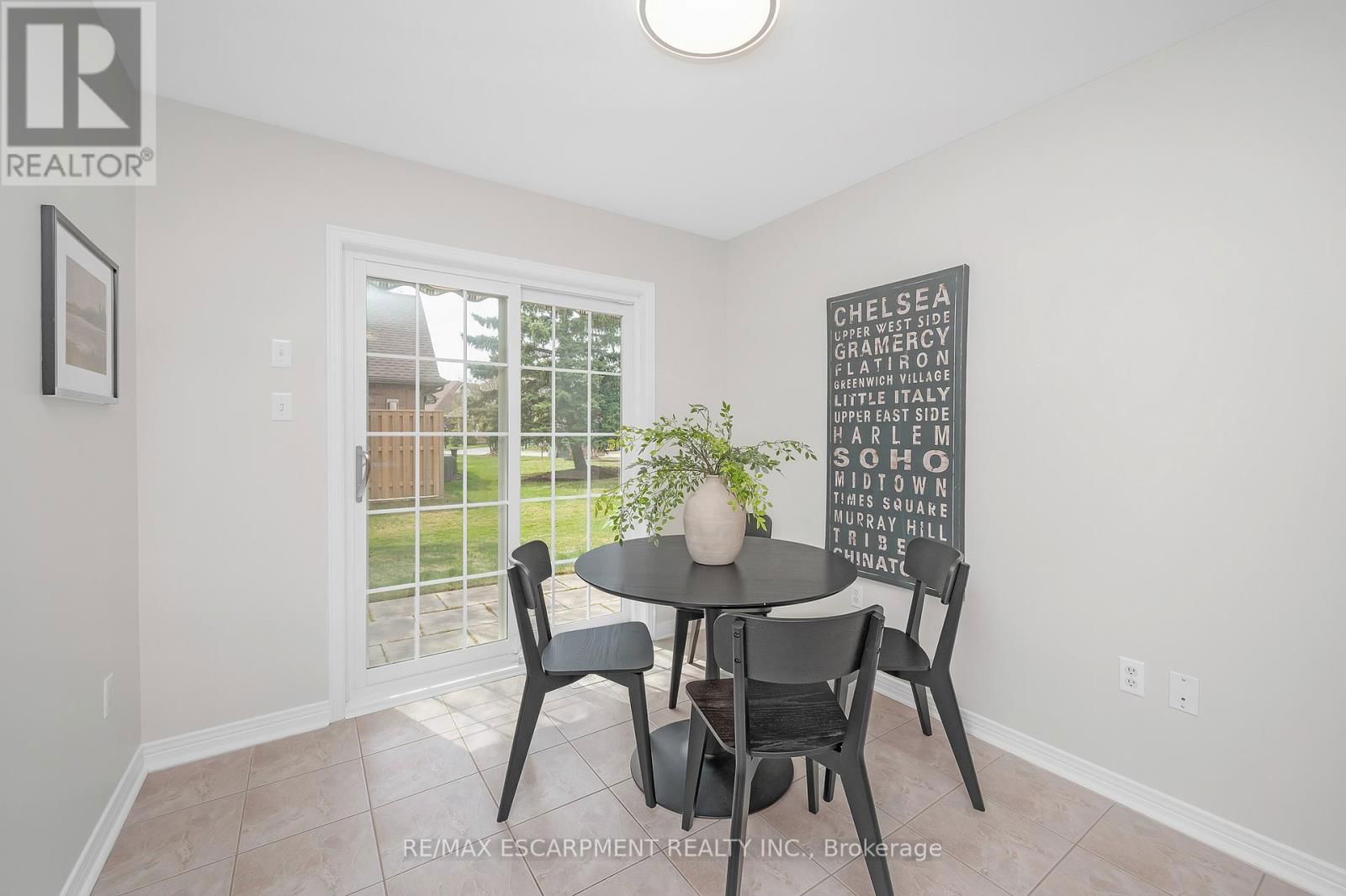 10 - 4275 MILLCROFT PARK DRIVE Image 15