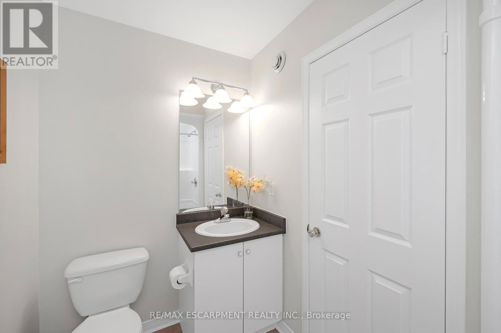 10 - 4275 MILLCROFT PARK DRIVE Image 29