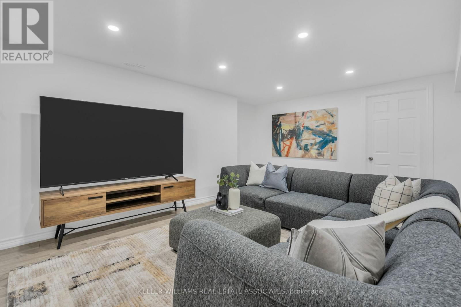 5419 SPRUCE AVENUE Image 23