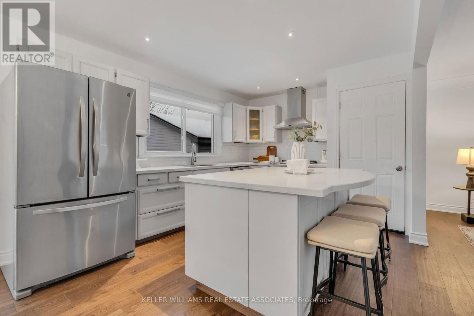 5419 SPRUCE AVENUE Image 3