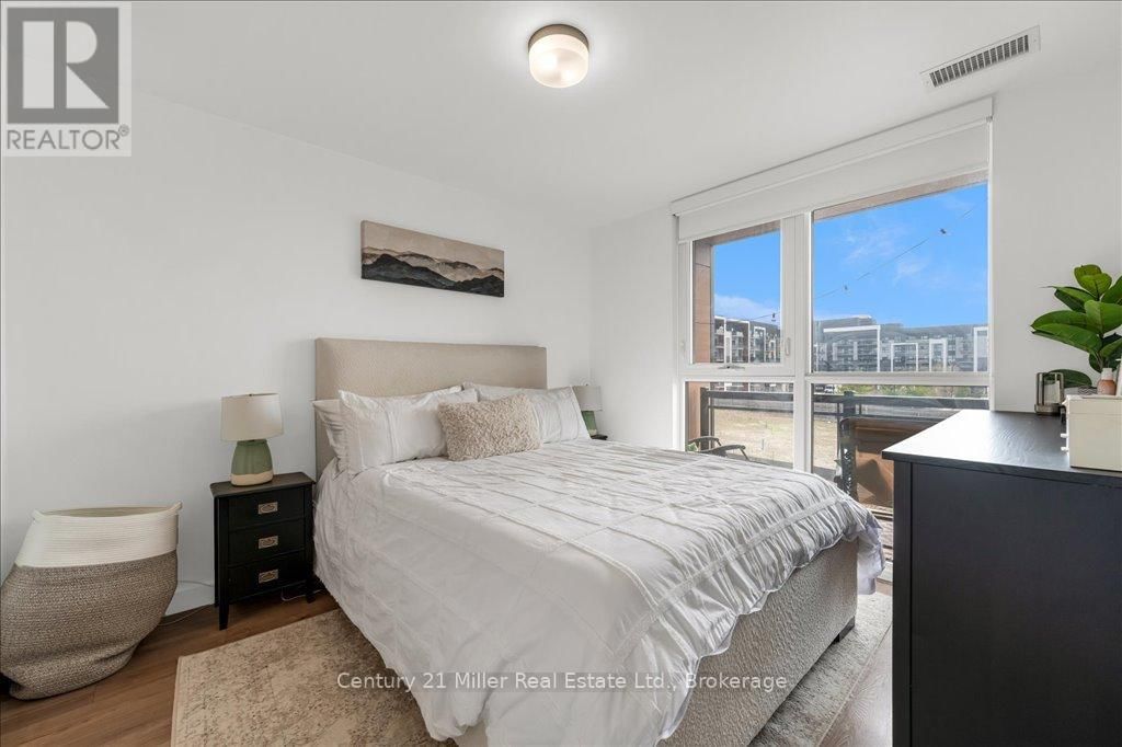 301 - 150 SABINA DRIVE Image 21