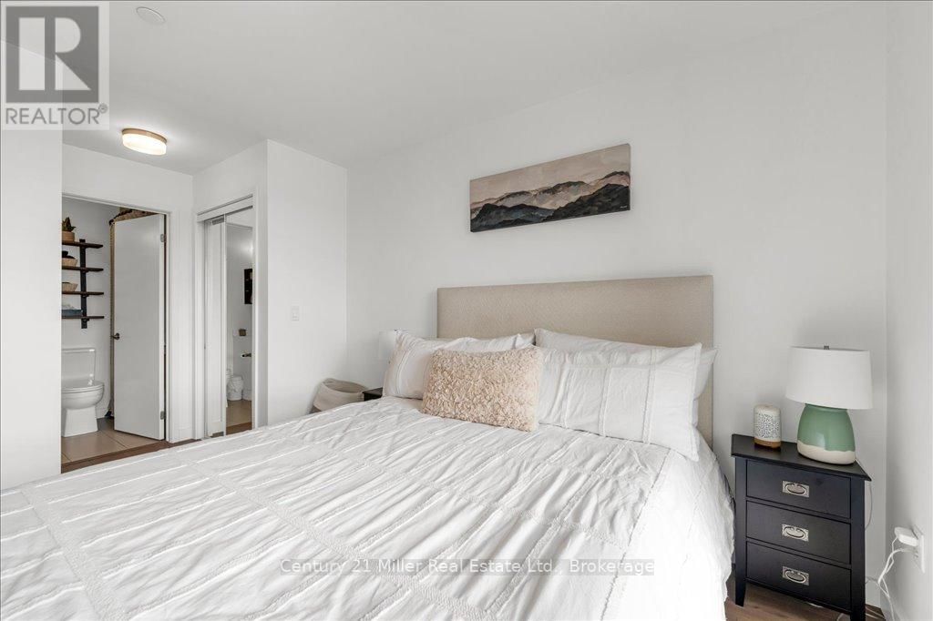301 - 150 SABINA DRIVE Image 23