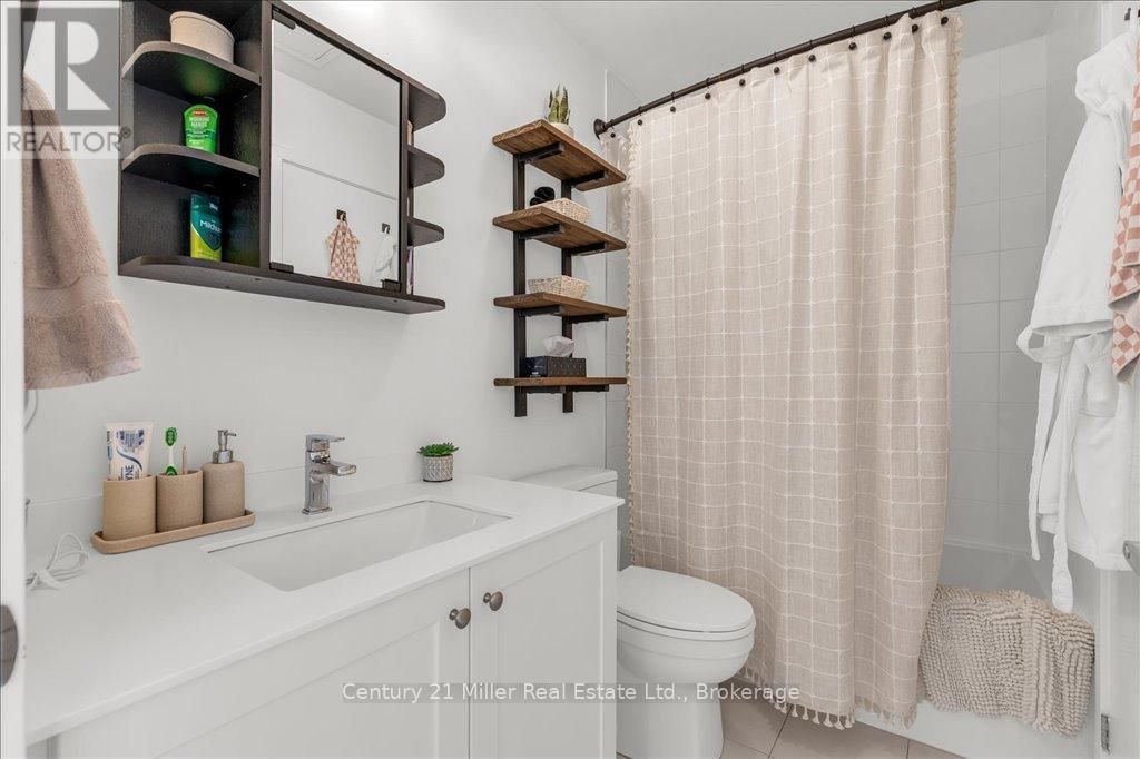 301 - 150 SABINA DRIVE Image 25