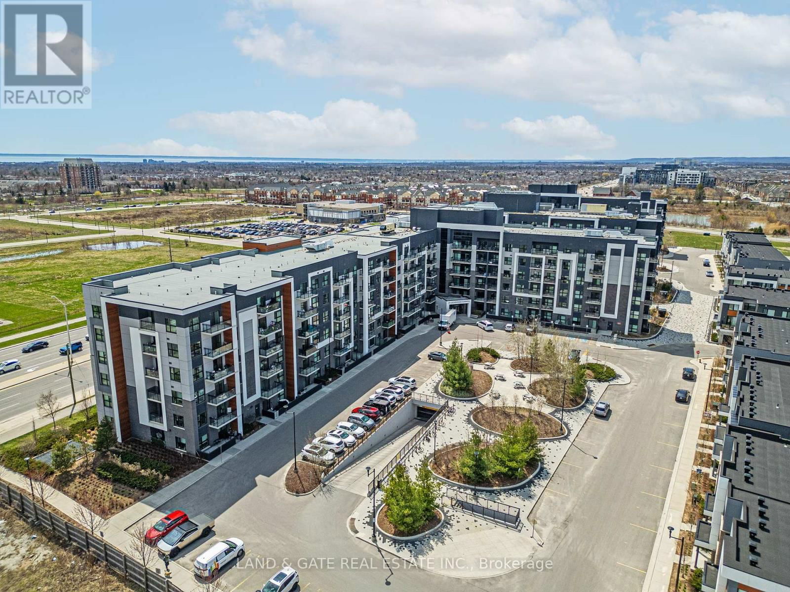 319 - 128 GROVEWOOD COMMON Image 3