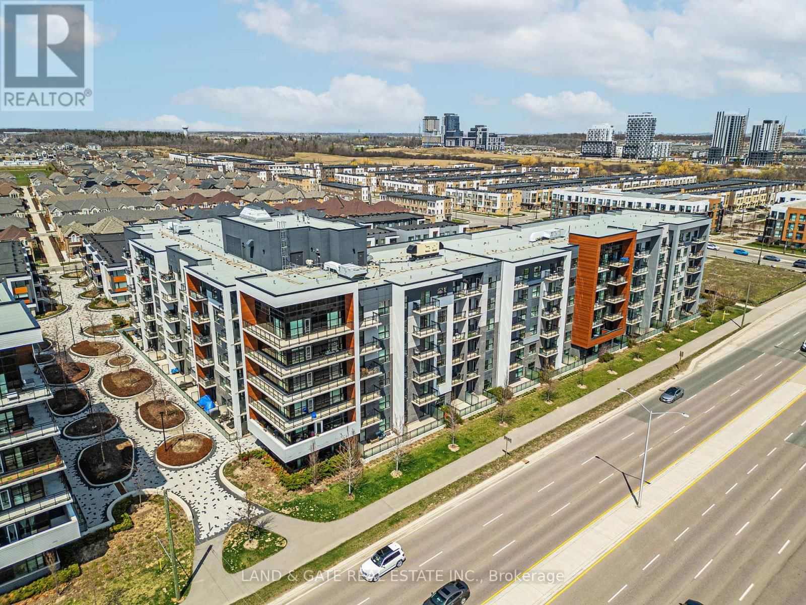 319 - 128 GROVEWOOD COMMON Image 4