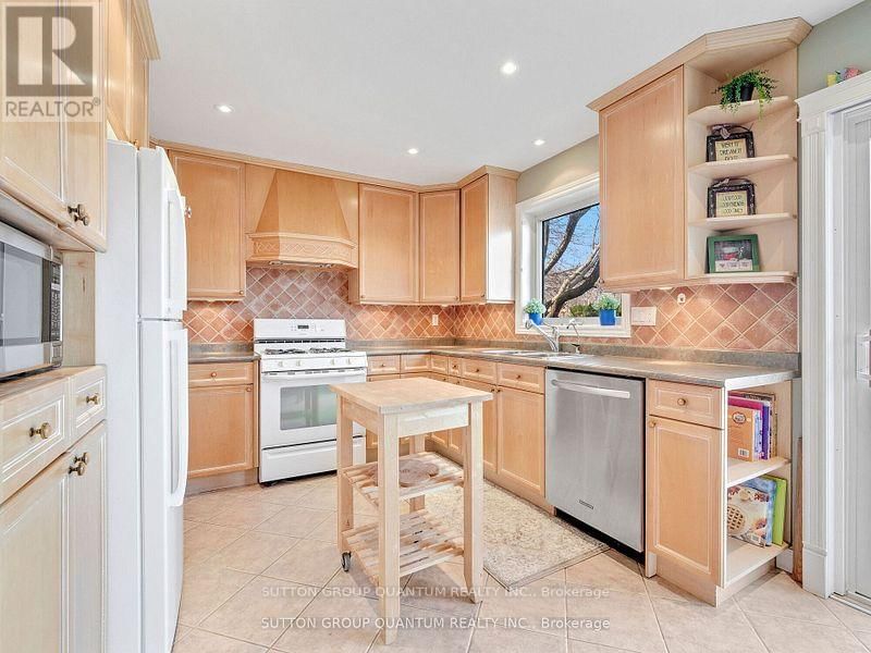 2113 FOLKWAY DRIVE Image 11