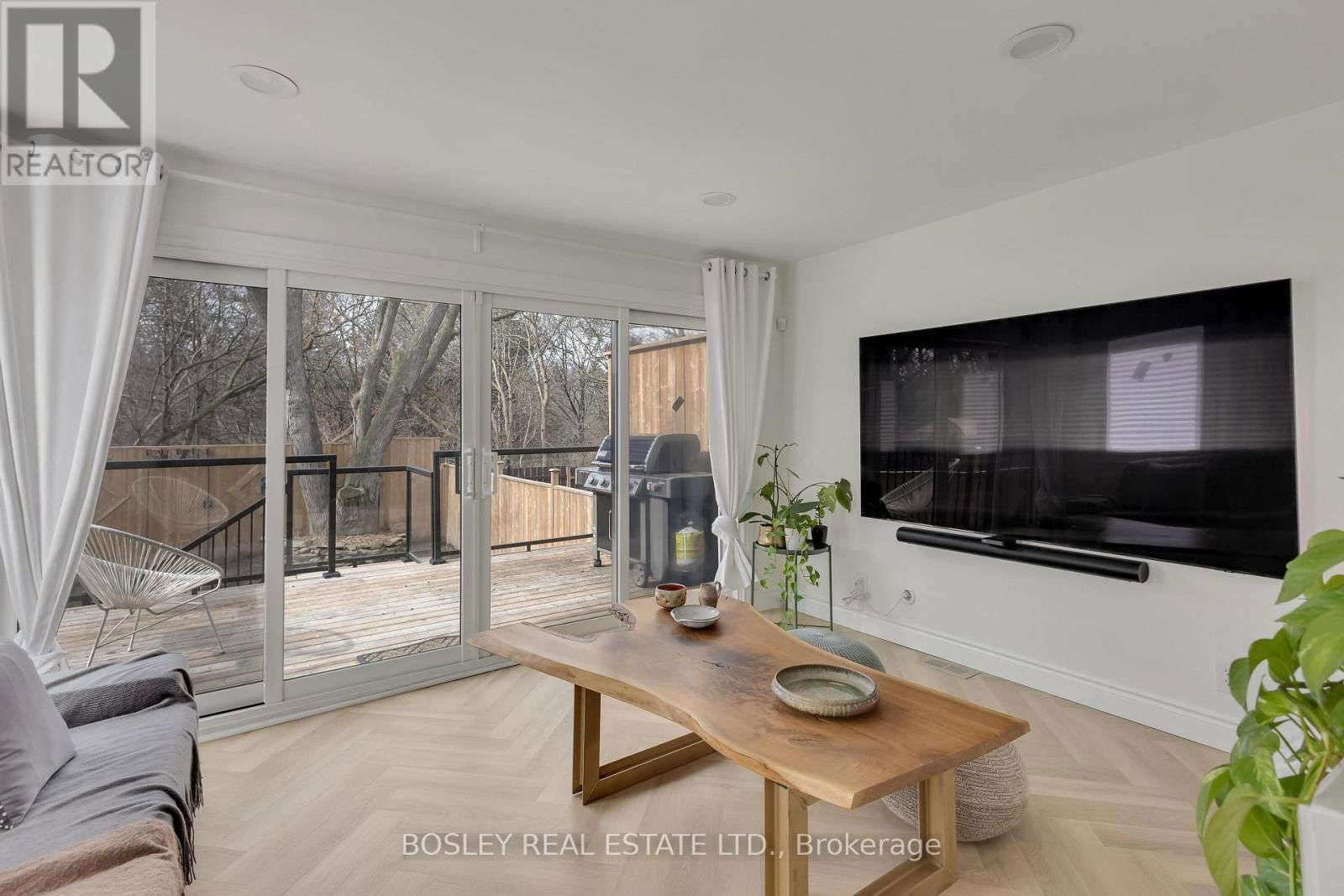 25 WARREN CRESCENT Image 21