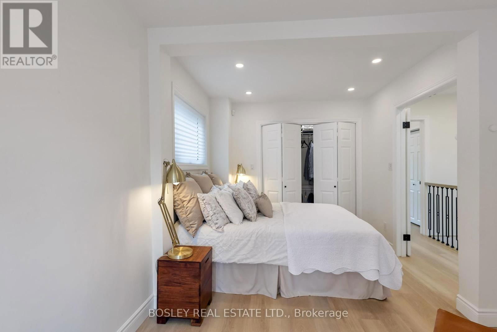 25 WARREN CRESCENT Image 26