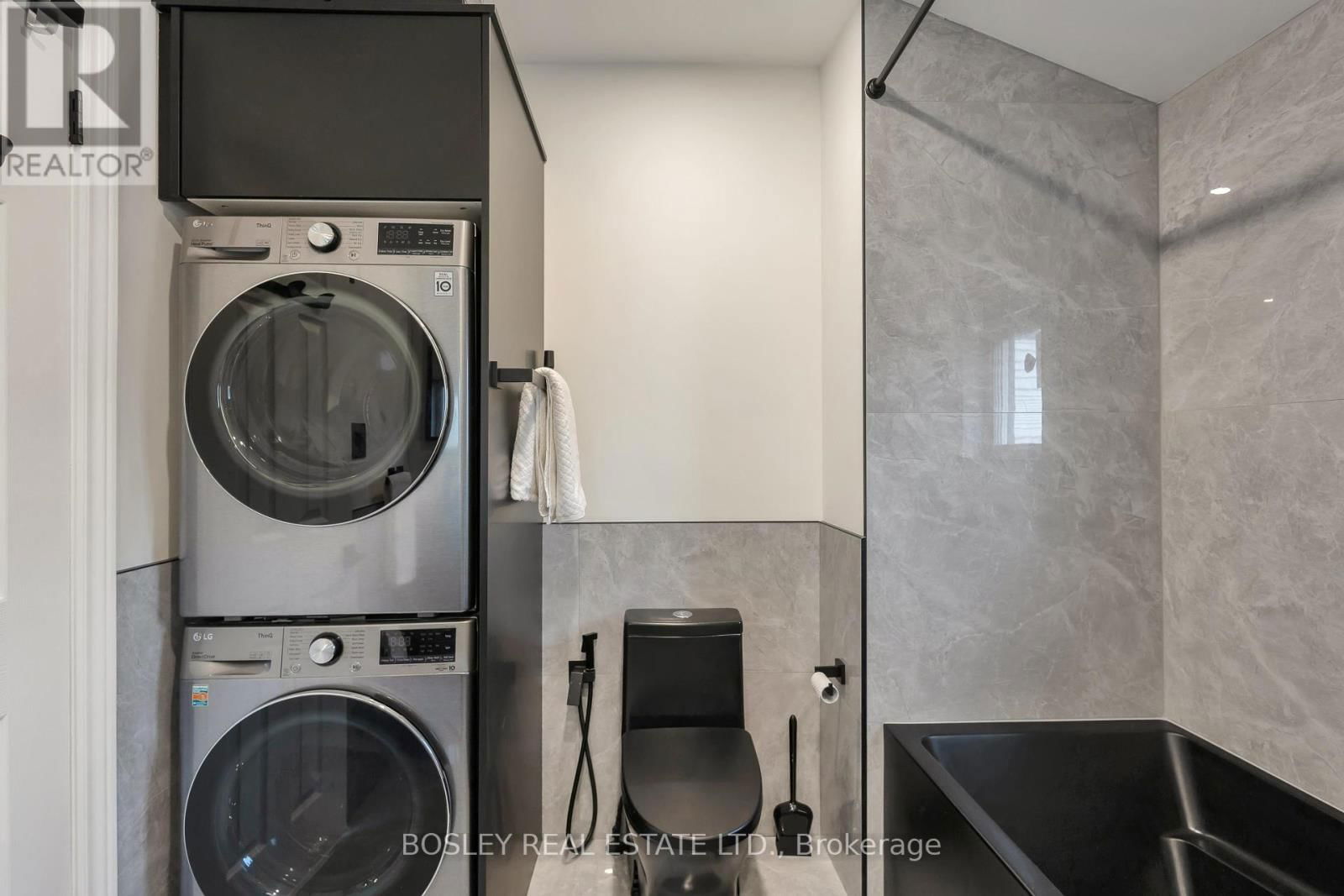 25 WARREN CRESCENT Image 31