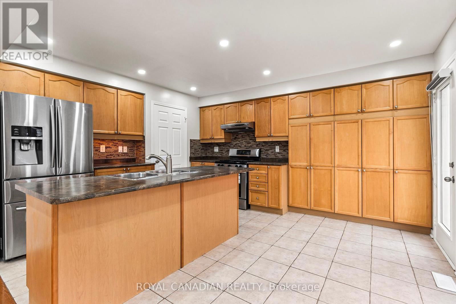 260 FANDANGO DRIVE WEST Image 9