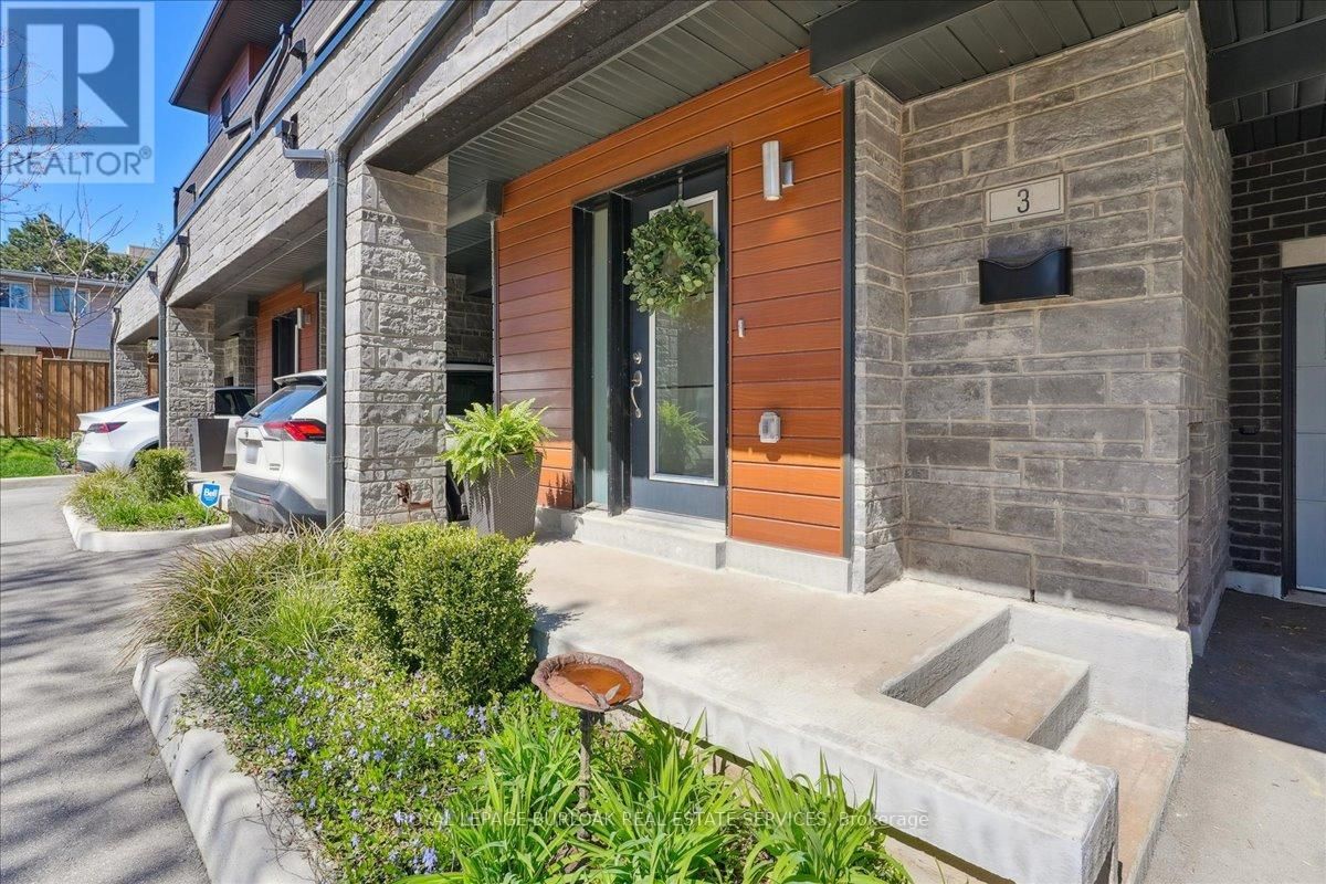 3 - 2071 GHENT AVENUE Image 1