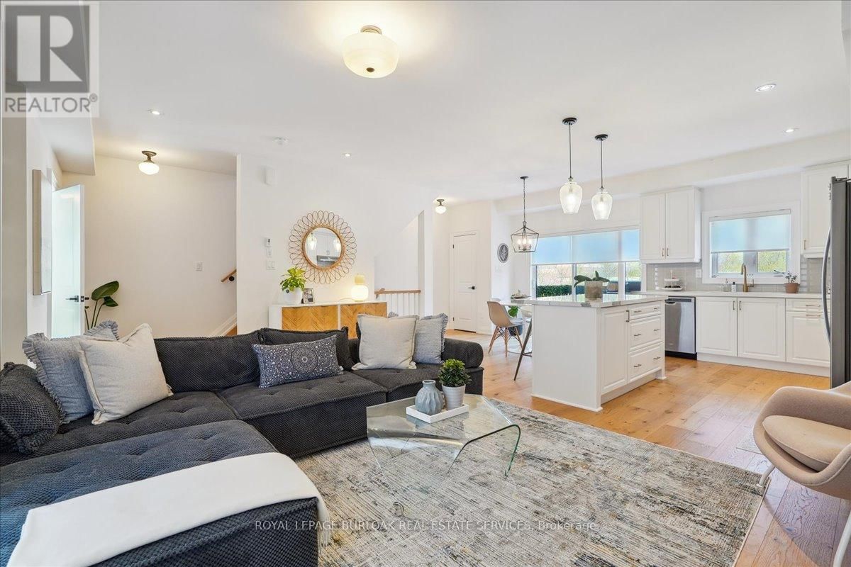3 - 2071 GHENT AVENUE Image 10