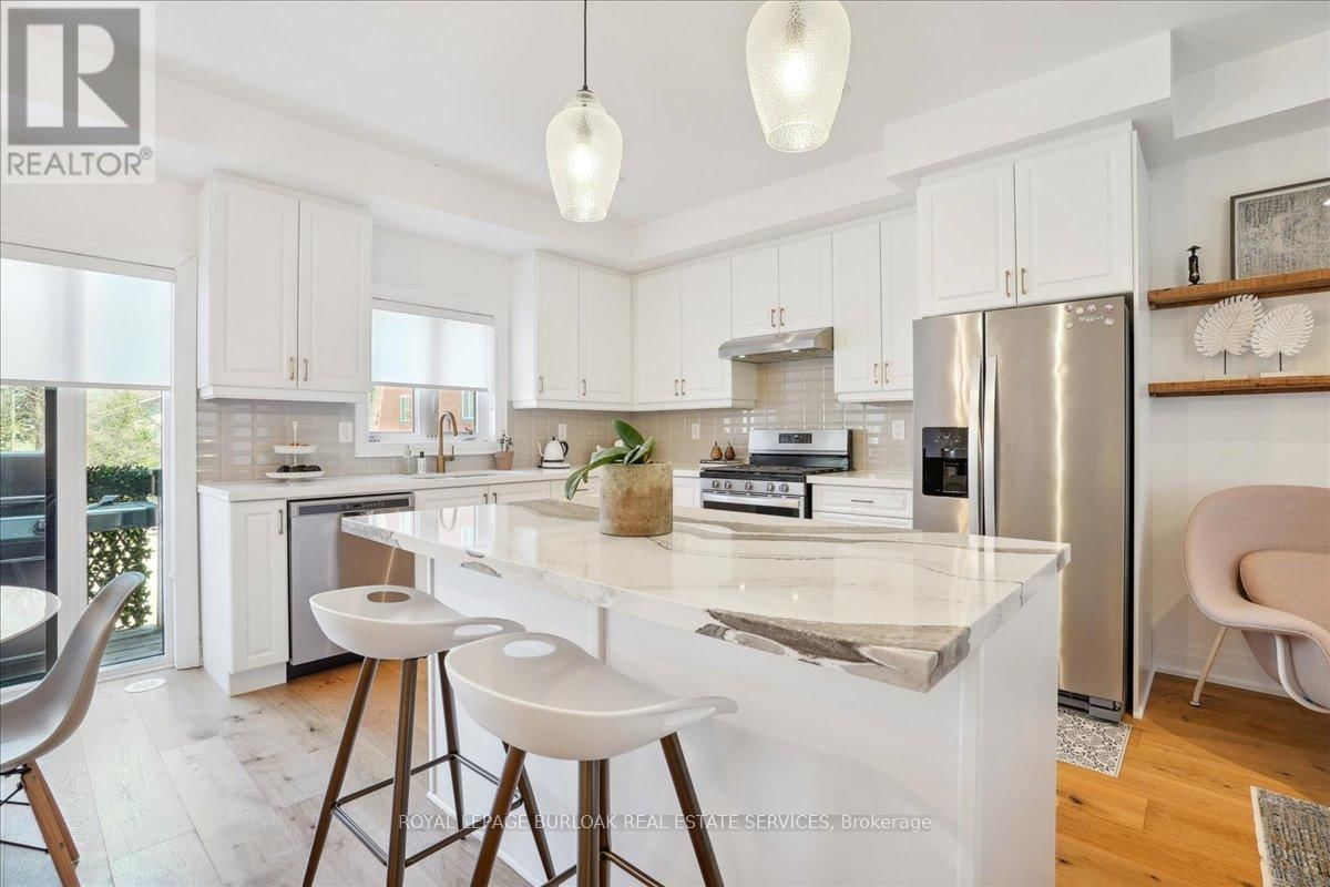 3 - 2071 GHENT AVENUE Image 12