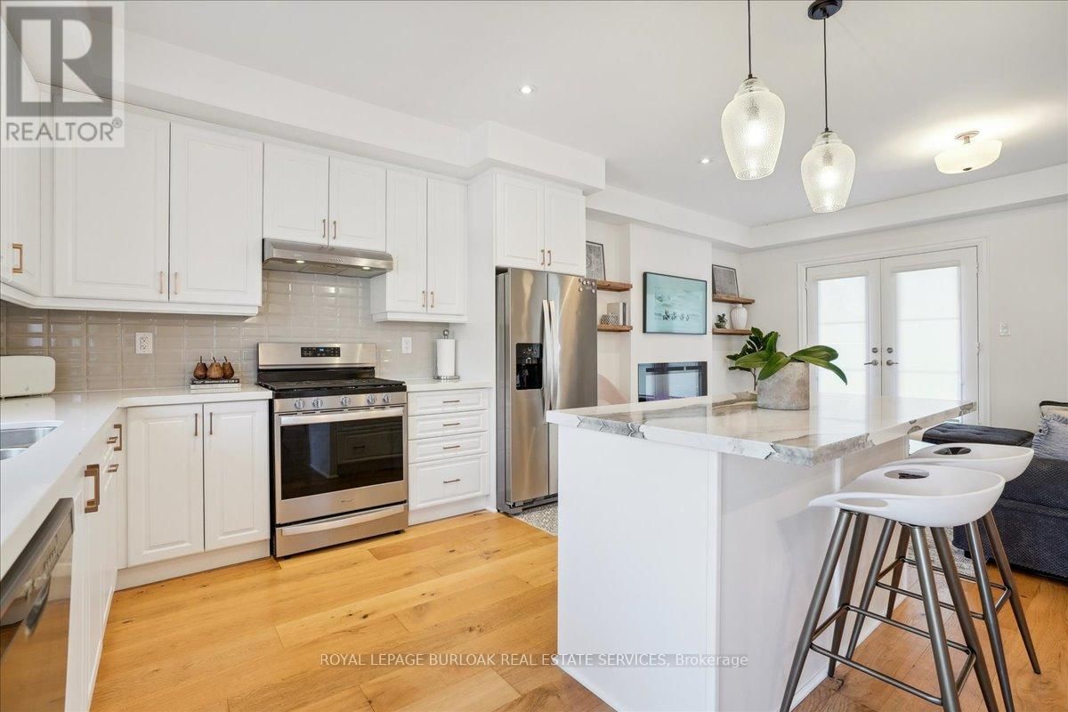 3 - 2071 GHENT AVENUE Image 14