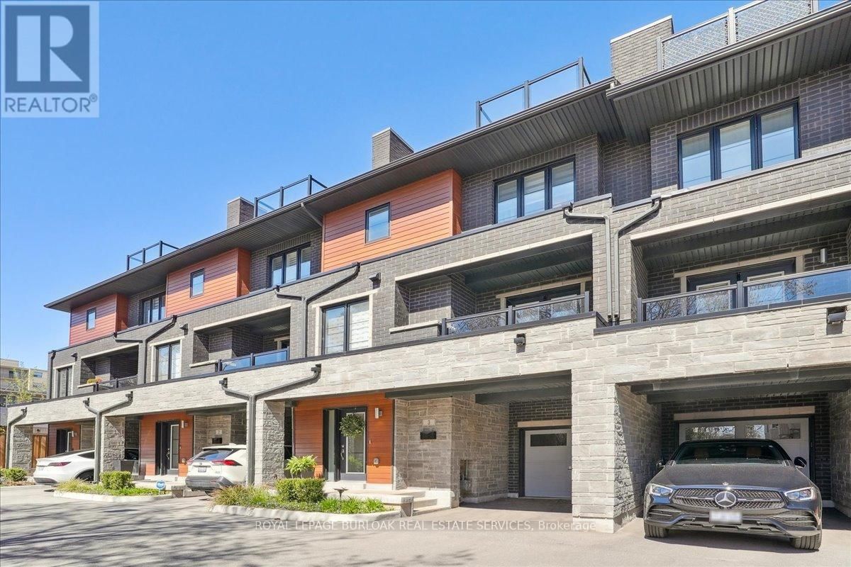 3 - 2071 GHENT AVENUE Image 2
