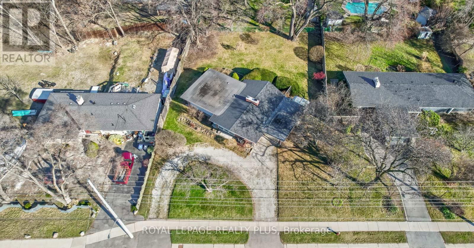 240 SOUTH SERVICE ROAD Image 21