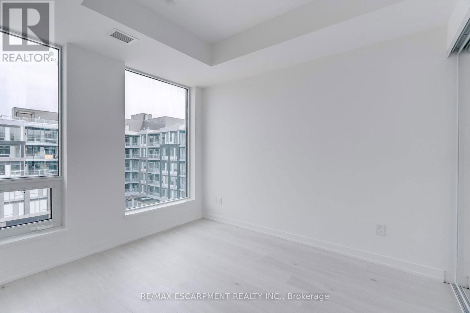 544 - 2501 SAW WHET BOULEVARD Image 11