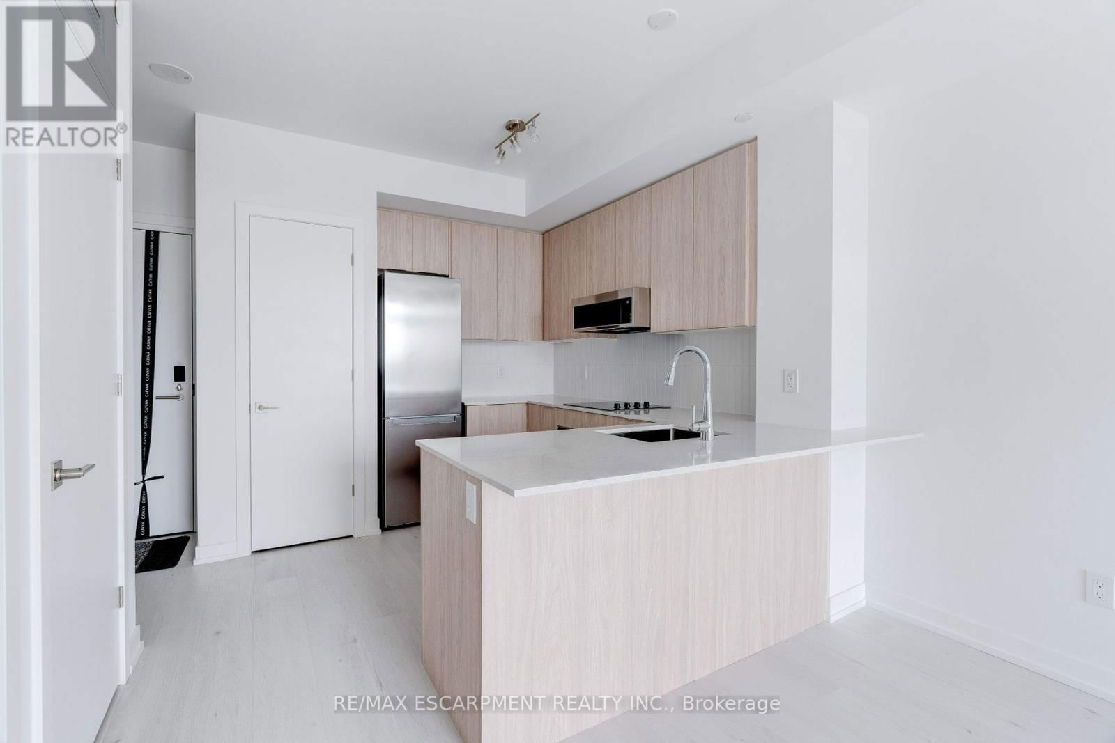 544 - 2501 SAW WHET BOULEVARD Image 6