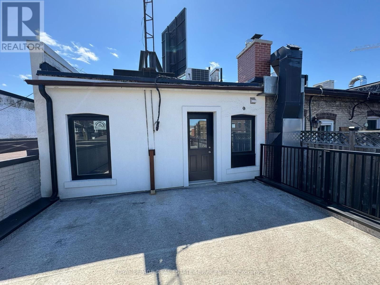 Upper - 2420 BLOOR STREET WEST Image 12